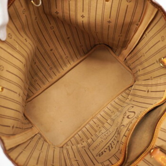 Louis Vuitton Monogram Neverfull MM Tote Bag - Picture 4 of 16